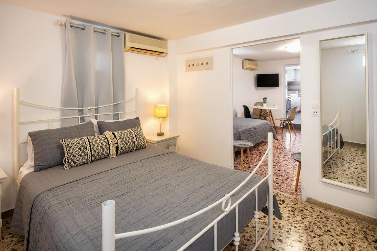 Afrodete Hotel Firostefani Bagian luar foto