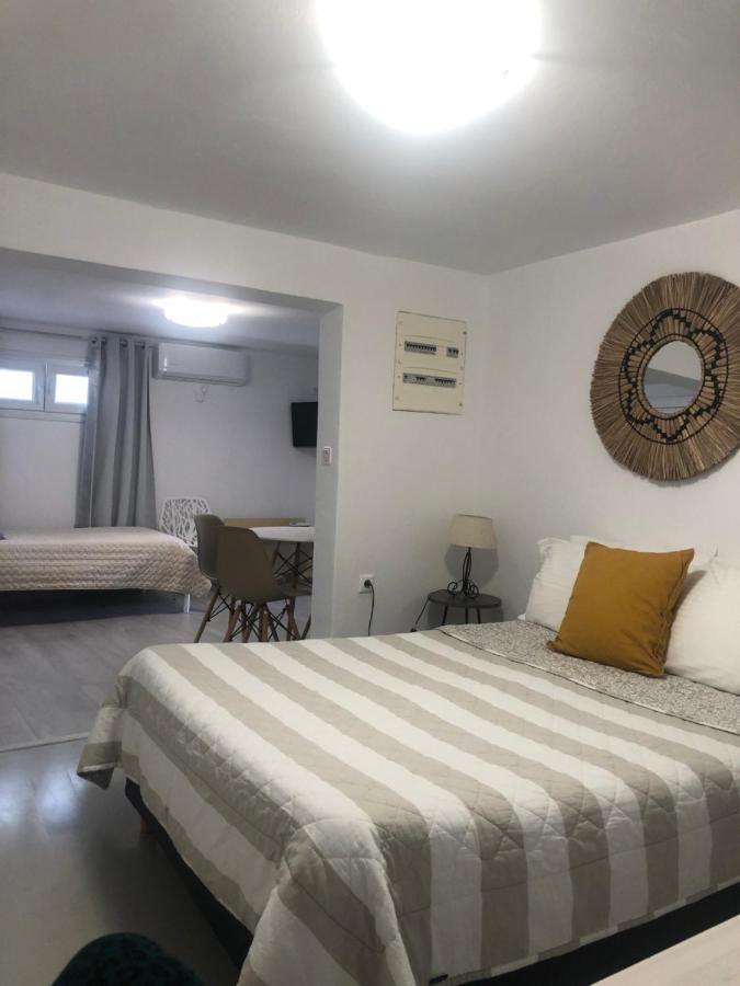 Afrodete Hotel Firostefani Bagian luar foto