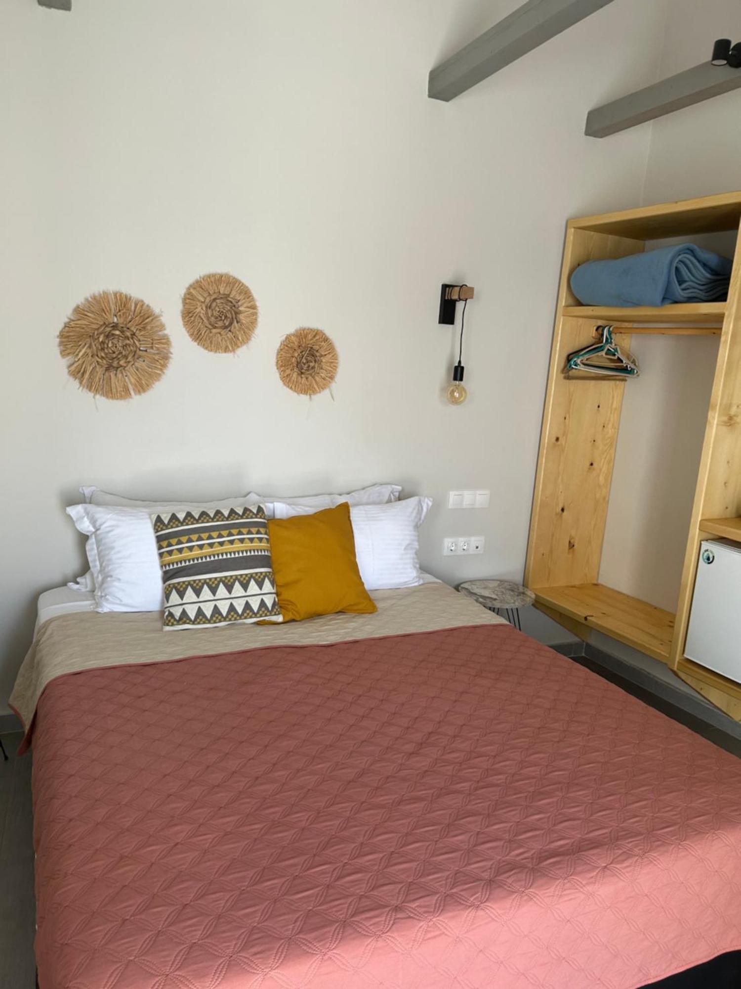 Afrodete Hotel Firostefani Bagian luar foto