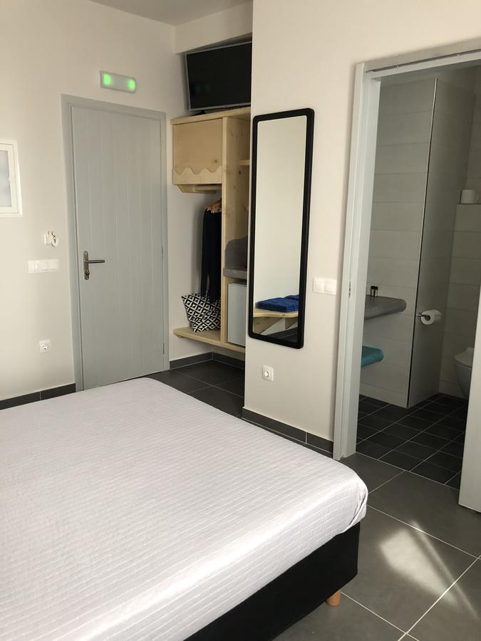 Afrodete Hotel Firostefani Bagian luar foto